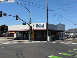1825 Park St, Alameda, CA 94501