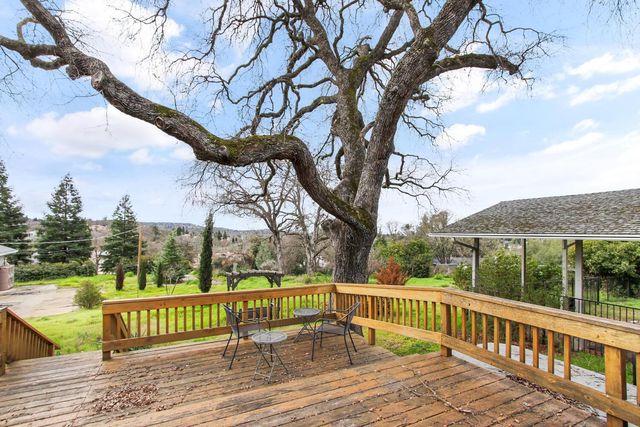 1244 Uplands Dr, El Dorado Hills, CA 95762