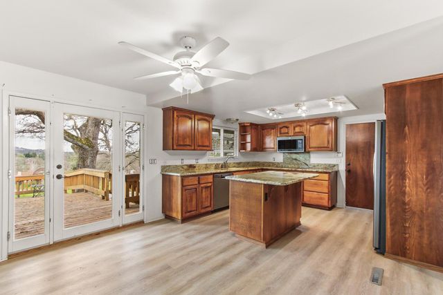 1244 Uplands Dr, El Dorado Hills, CA 95762