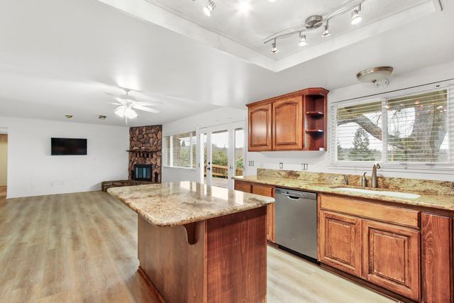 1244 Uplands Dr, El Dorado Hills, CA 95762