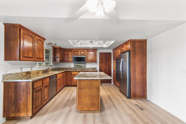 1244 Uplands Dr, El Dorado Hills, CA 95762