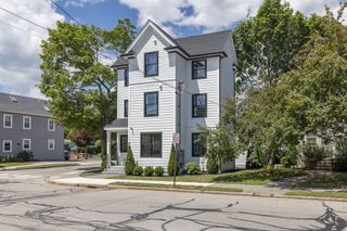 43 Crafts St 2, Newton, MA 02458