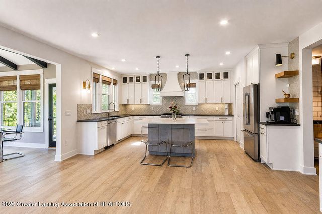 6080 Southridge Road, East Lansing, MI 48823