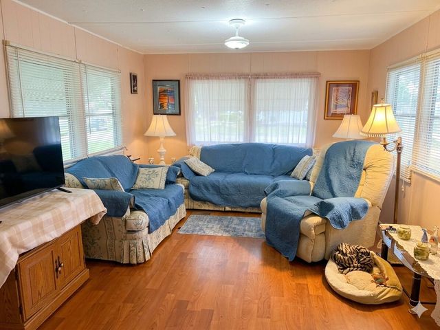 4084 Bougainvillea Road W, Boynton Beach, FL 33436