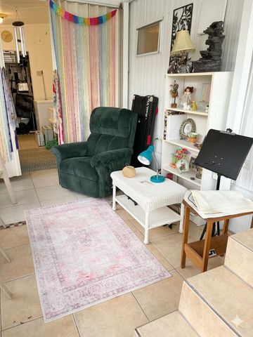 4084 Bougainvillea Road W, Boynton Beach, FL 33436
