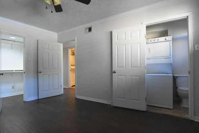 7714 Renwick Drive C36, Houston, TX 77081
