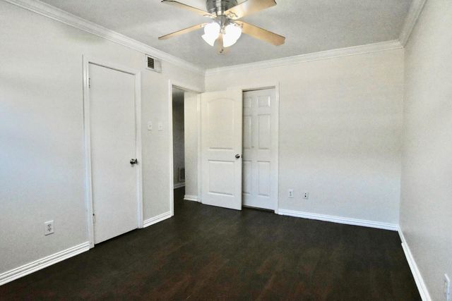 7714 Renwick Drive C36, Houston, TX 77081