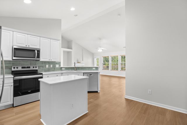 1016 Castle Rock Ct., Murrells Inlet, SC 29576