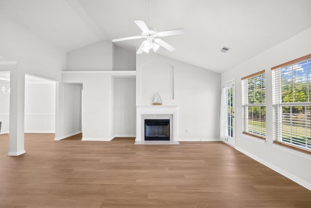 1016 Castle Rock Ct., Murrells Inlet, SC 29576