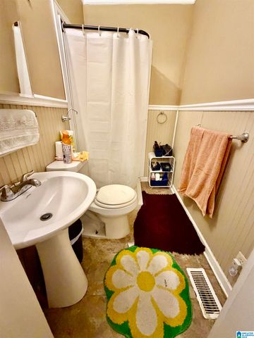 1430 BERKLEY AVENUE, Bessemer, AL 35020