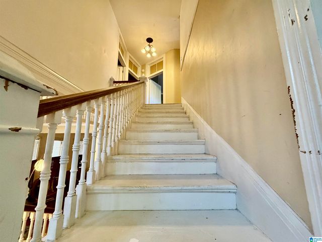 1430 BERKLEY AVENUE, Bessemer, AL 35020