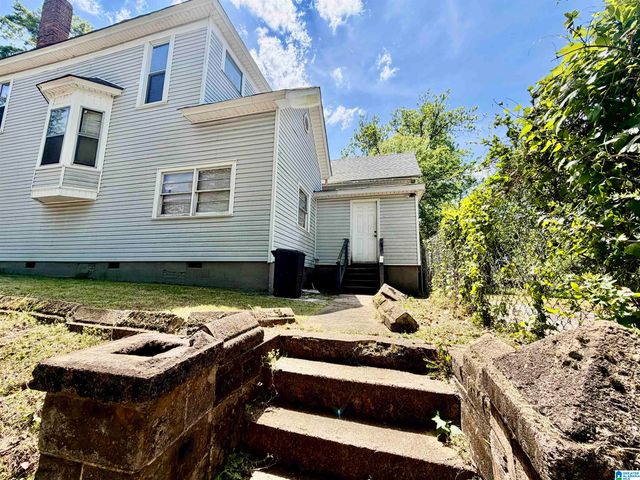 1430 BERKLEY AVENUE, Bessemer, AL 35020