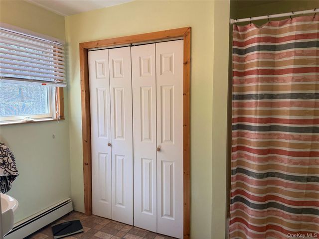 13 Hartung Road, Highland Lake, NY 12743