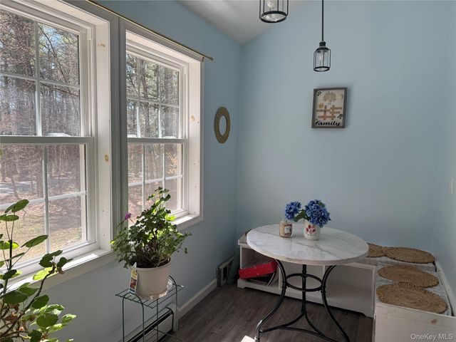 13 Hartung Road, Highland Lake, NY 12743