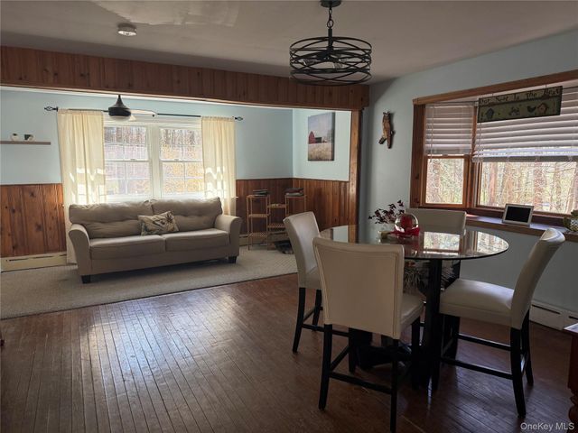 13 Hartung Road, Highland Lake, NY 12743