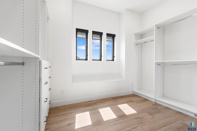 2730 N Swan Cir Circle, Tea, SD 57064