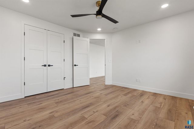 2730 N Swan Cir Circle, Tea, SD 57064