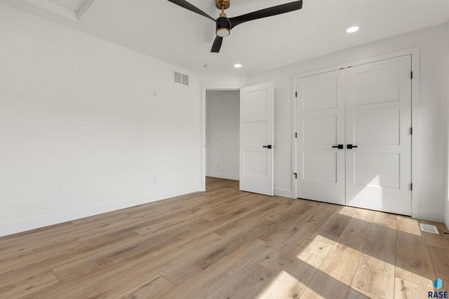 2730 N Swan Cir Circle, Tea, SD 57064