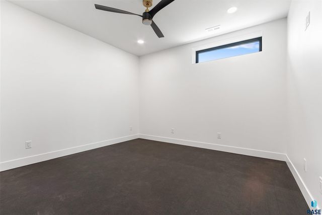 2730 N Swan Cir Circle, Tea, SD 57064