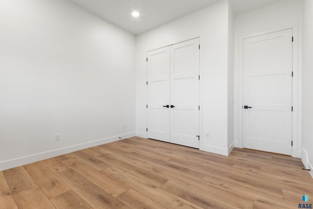2730 N Swan Cir Circle, Tea, SD 57064
