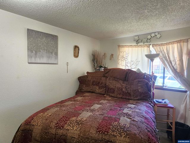 1671 Weigart Ct NE, Salem, OR 97305