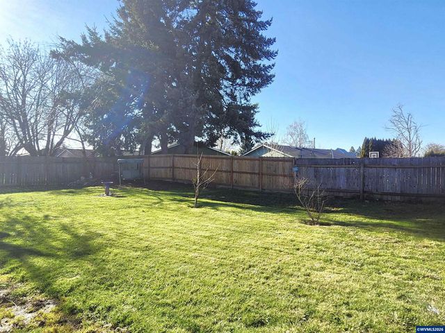 1671 Weigart Ct NE, Salem, OR 97305