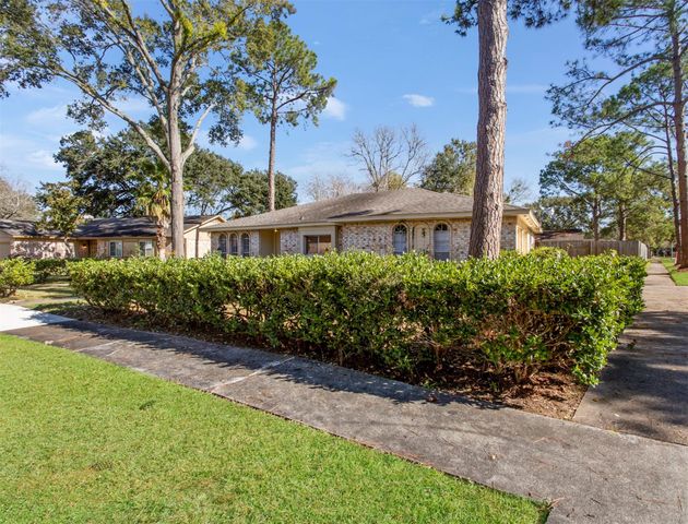 2819 W Birchdale Drive, Missouri City, TX 77489