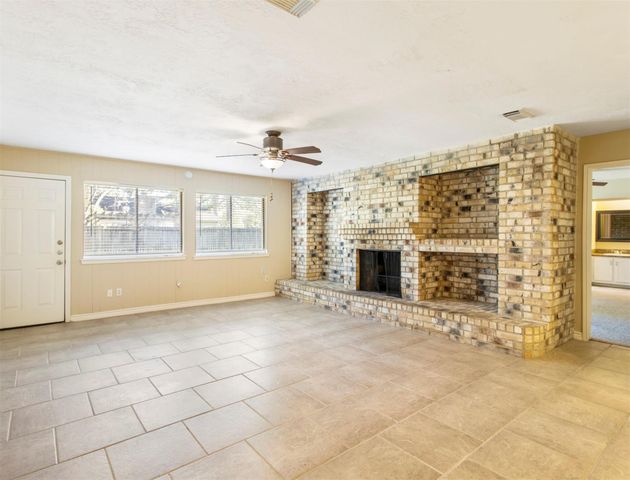 2819 W Birchdale Drive, Missouri City, TX 77489