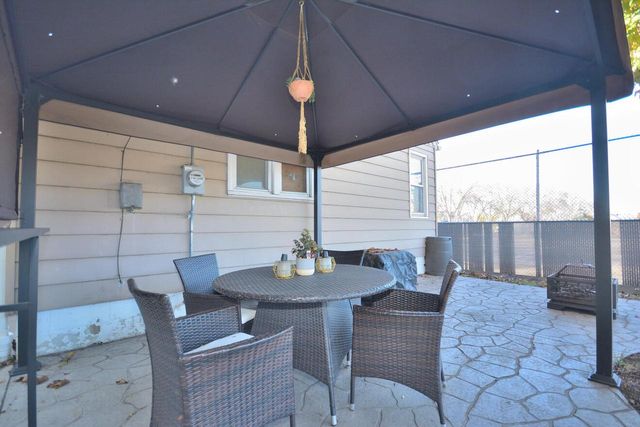 2254 S 61st STREET, West Allis, WI 53219