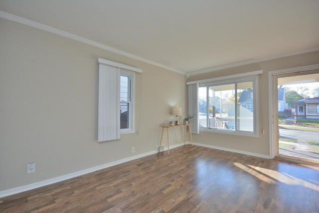 2254 S 61st STREET, West Allis, WI 53219