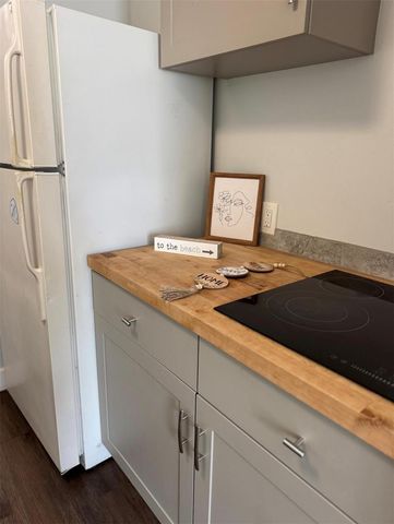 3901 6TH STREET S 4, St Petersburg, FL 33705