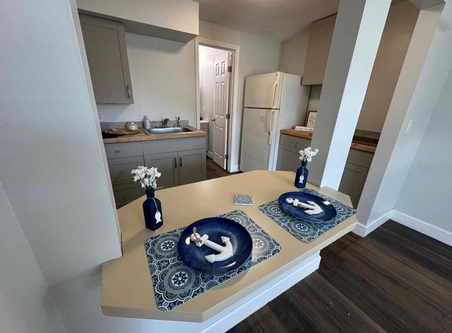 3901 6TH STREET S 4, St Petersburg, FL 33705