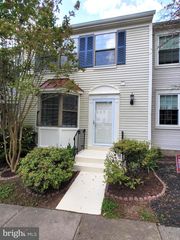 13689 WILDFLOWER LN, Clifton, VA 20124