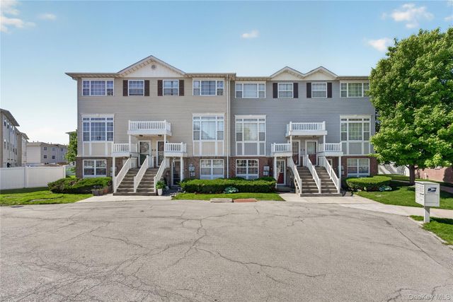 93 Admiral Court, Bronx, NY 10473