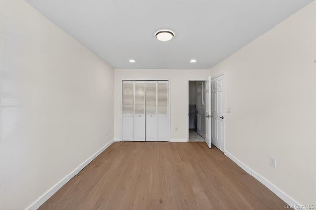 93 Admiral Court, Bronx, NY 10473