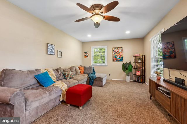 702 PARRY BLVD, Cinnaminson, NJ 08077