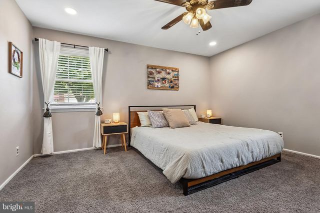 702 PARRY BLVD, Cinnaminson, NJ 08077