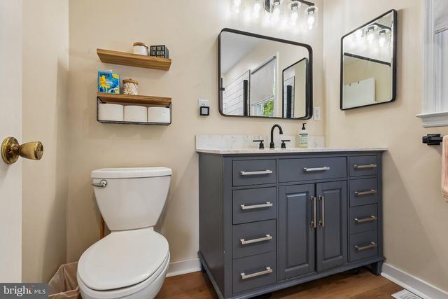 702 PARRY BLVD, Cinnaminson, NJ 08077