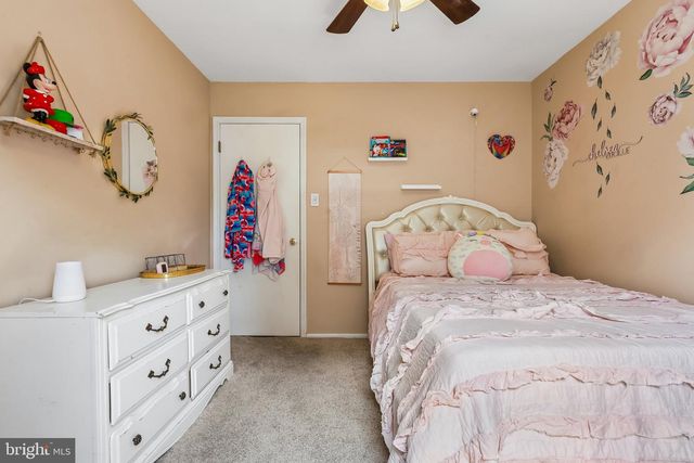 702 PARRY BLVD, Cinnaminson, NJ 08077