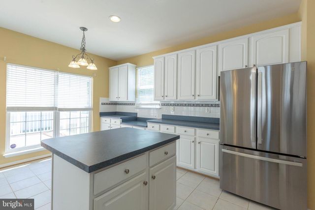 341 BULLSKIN ST, Charles Town, WV 25414