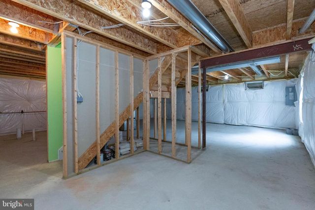 341 BULLSKIN ST, Charles Town, WV 25414