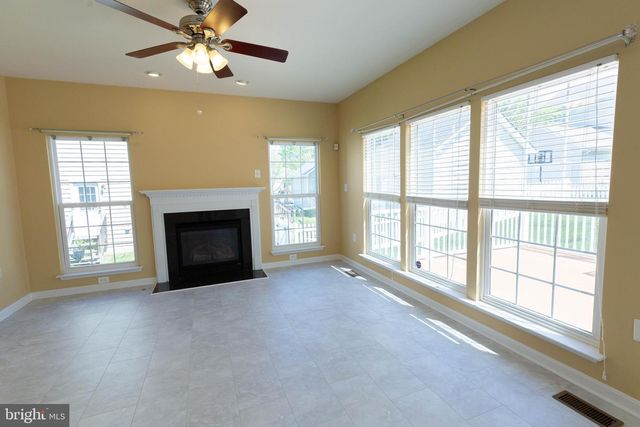 341 BULLSKIN ST, Charles Town, WV 25414