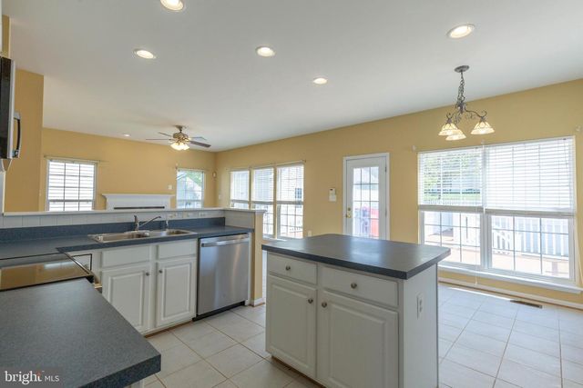 341 BULLSKIN ST, Charles Town, WV 25414