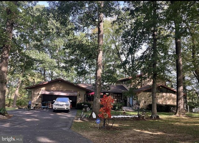 3725 OAKLAND RD, Bethlehem, PA 18020