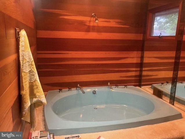 3725 OAKLAND RD, Bethlehem, PA 18020