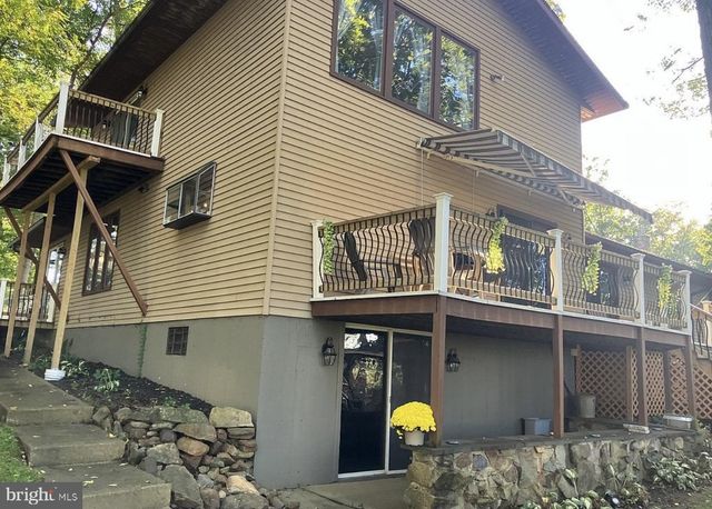 3725 OAKLAND RD, Bethlehem, PA 18020