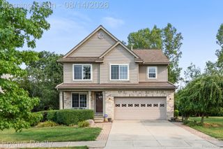 8266 S Warwick Court, Superior Charter Township, MI 48198