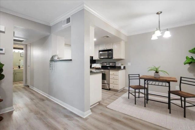 12075 Alta Carmel Court 35, San Diego, CA 92128