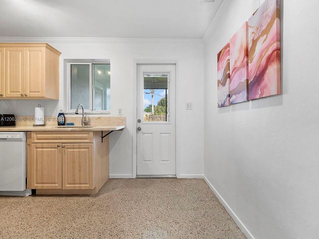 1761-1763 NE 52nd Street, Fort Lauderdale, FL 33334