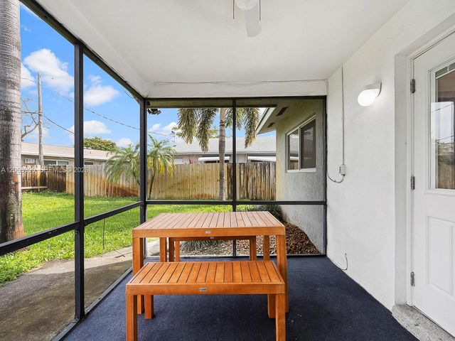 1761-1763 NE 52nd Street, Fort Lauderdale, FL 33334